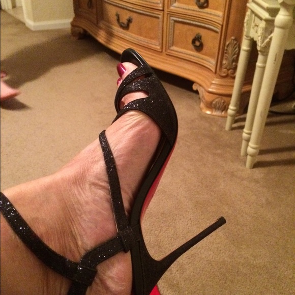Christian louboutin black sandals - Picture 4 of 9
